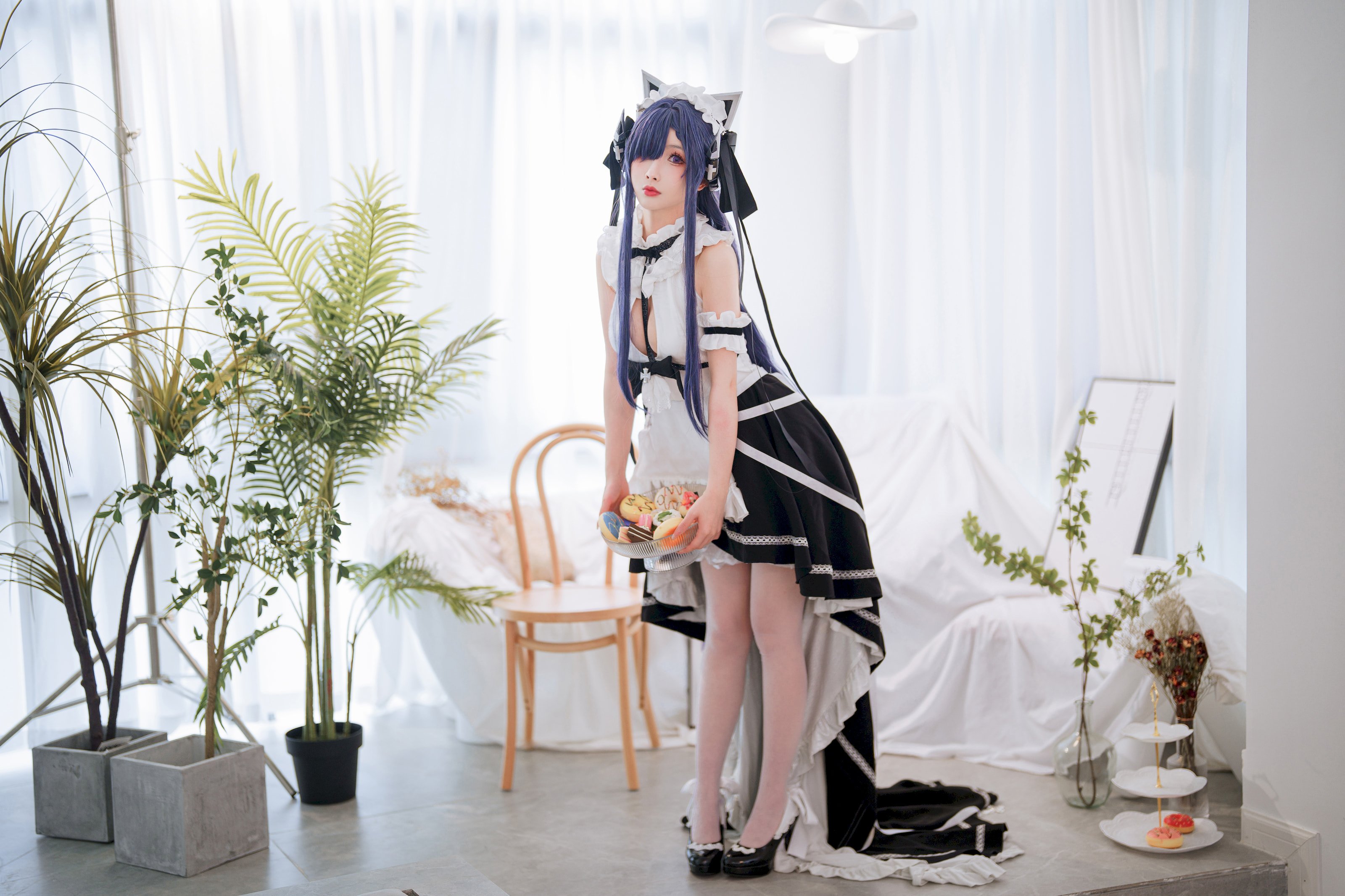 Rioko Liangliangzi - August's Maid
