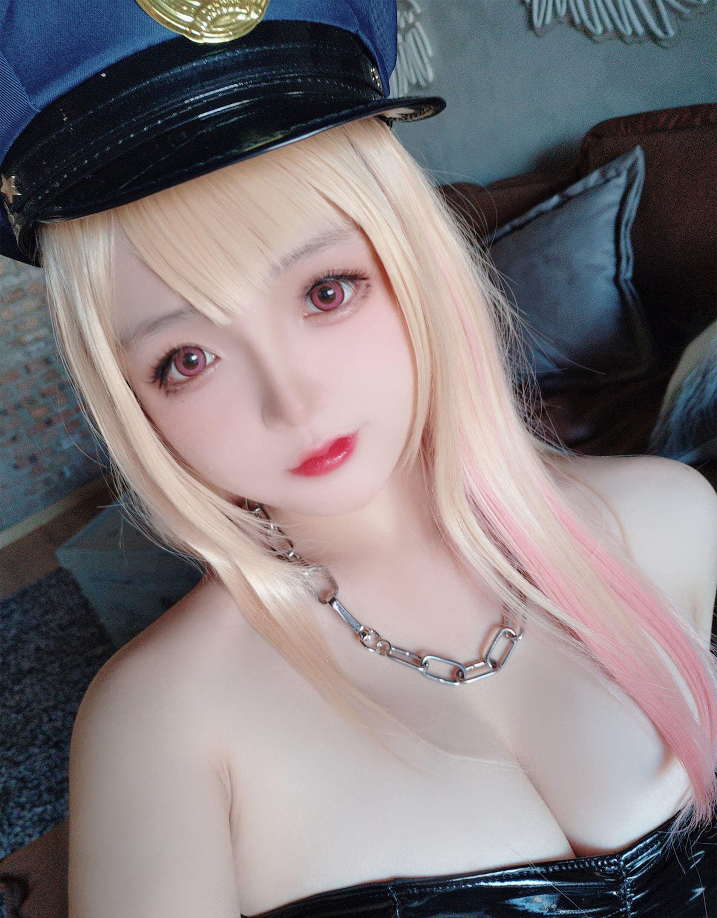 日奈嬌 喜多川海夢女警