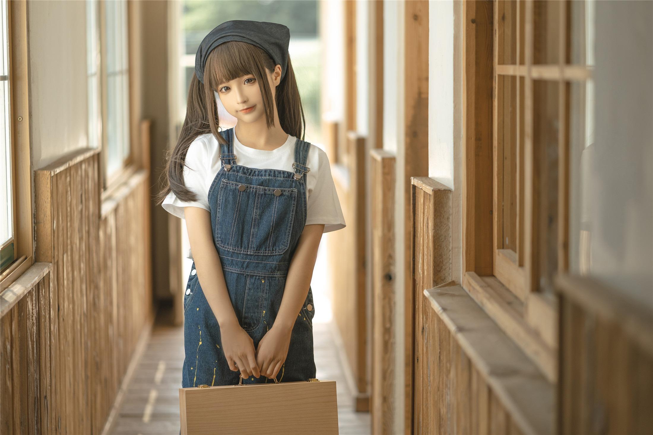 Chun Mo Mo - Little Painter 110P