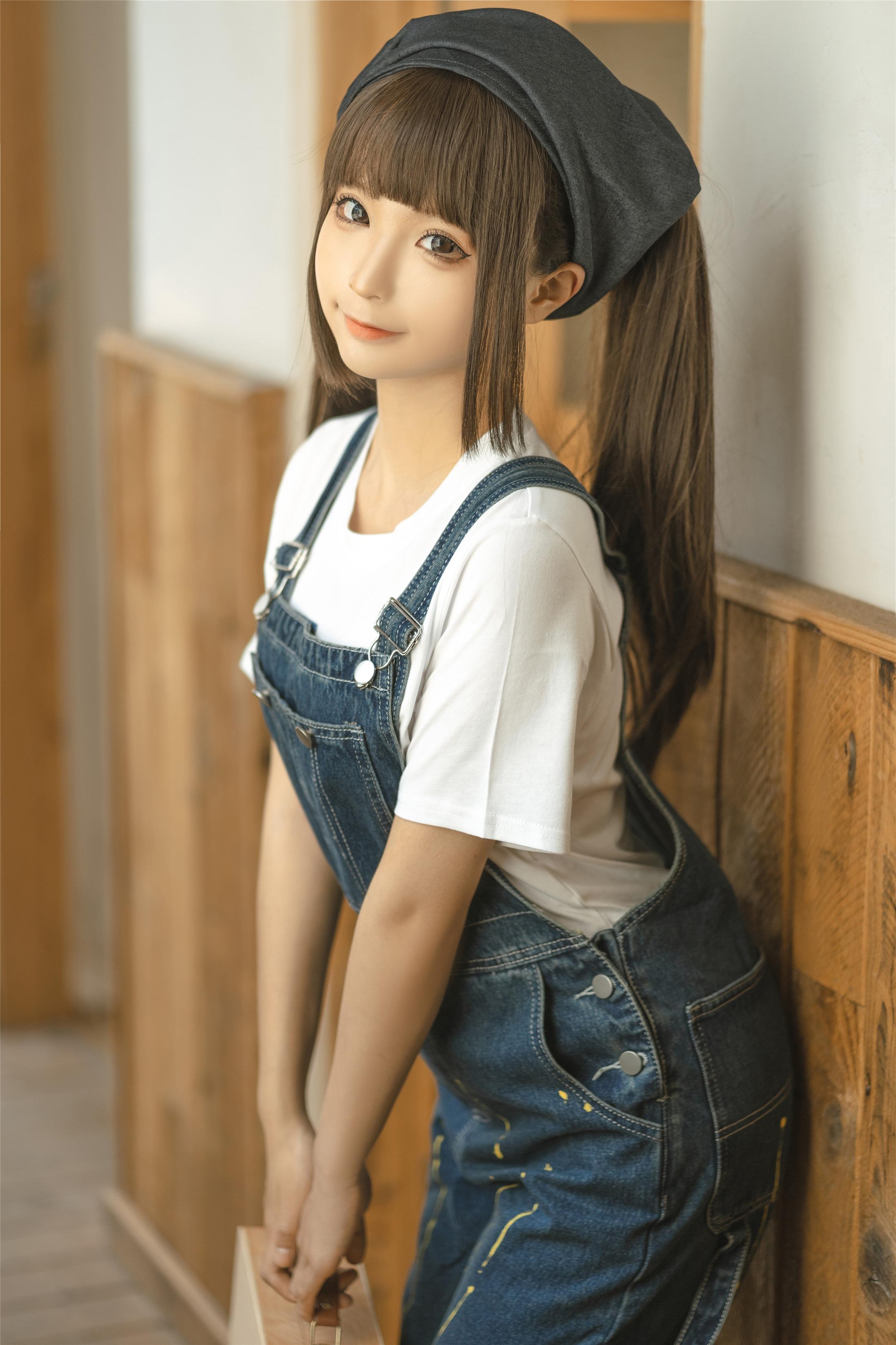 Chun Mo Mo - Little Painter 110P