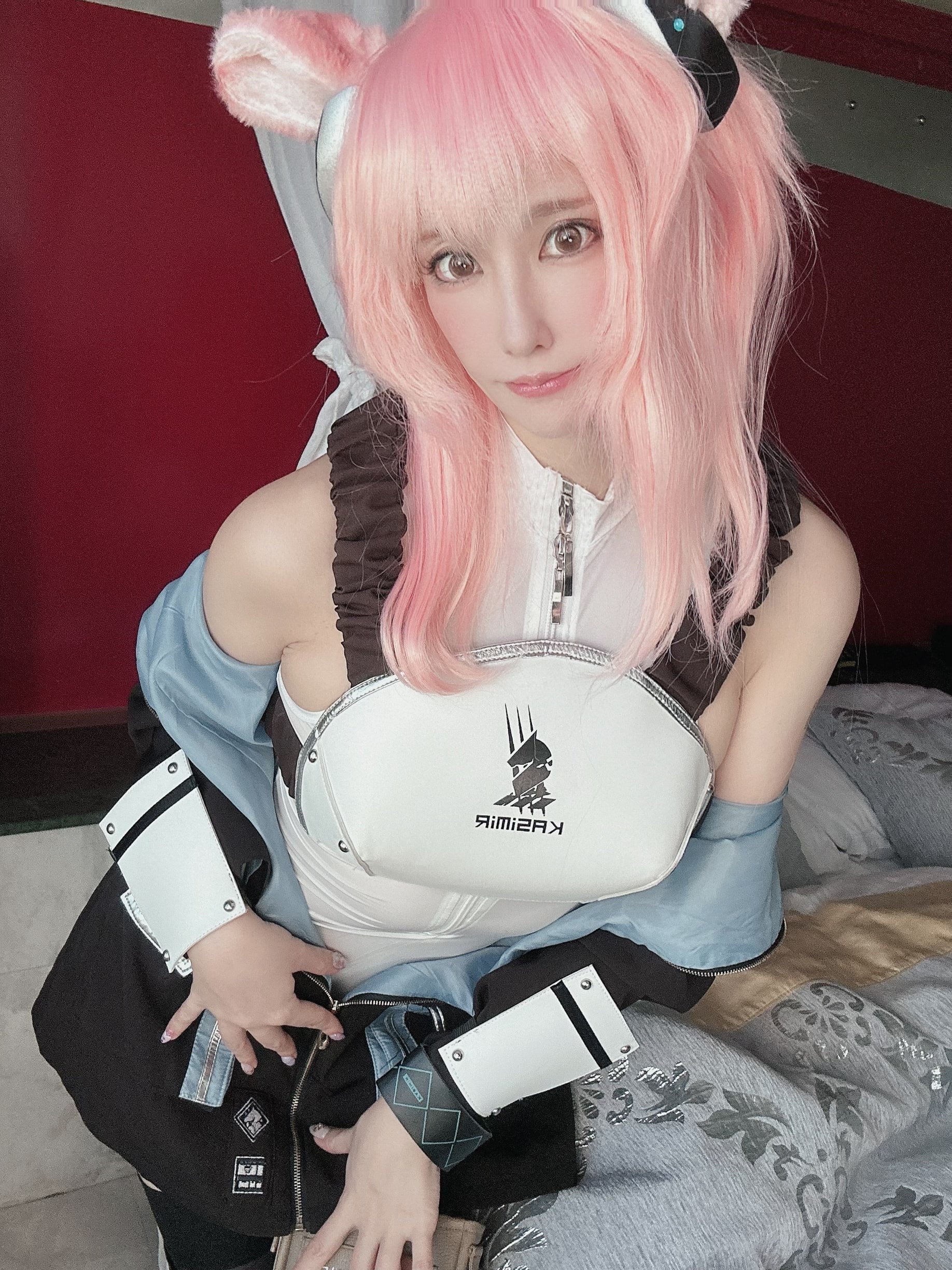 Ringo Mitsuki] Lần đầu cosplay Arknights Bộ leotard trắng trong suốt quá gợi cảm Kỵ sĩ kiểu tình yêu nặng nề Gravel-chan_Arknights, Kỵ sĩ kiểu tình yêu nặng nề Gravel-chan