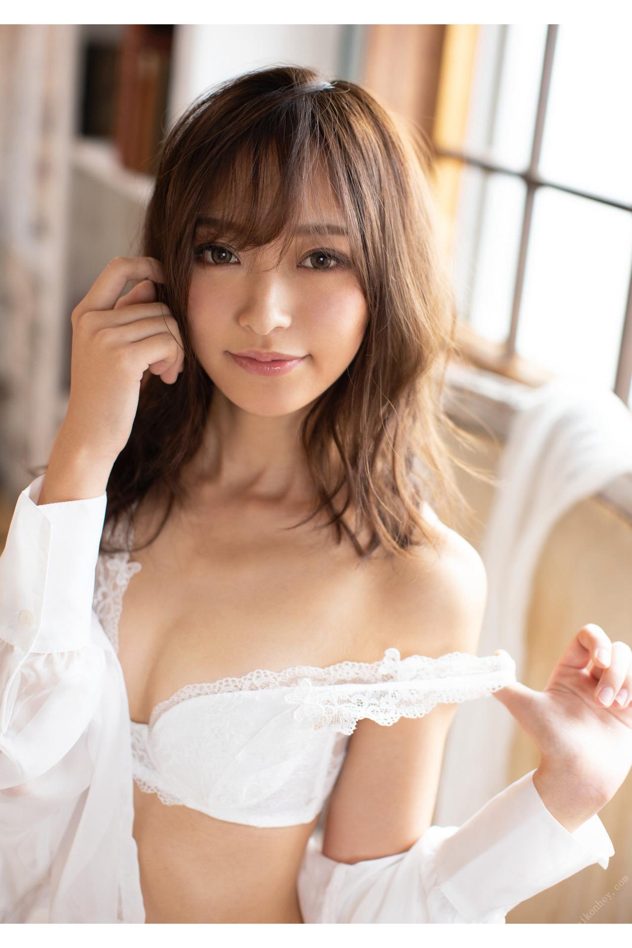 First Nude: First Undressing Ryukawa Yu