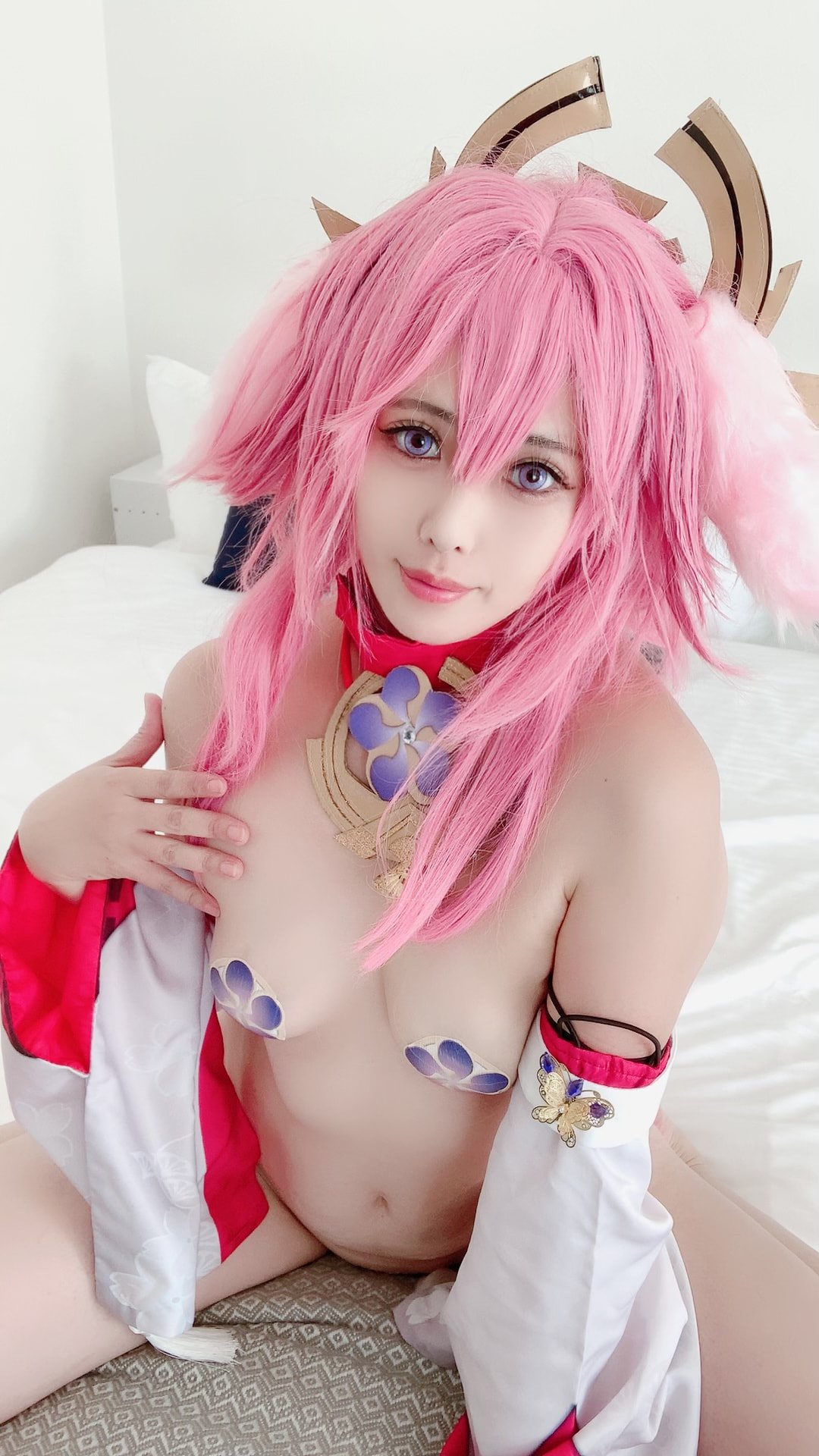 Glossy Rabbit (En To)] In Heat Miko-chama (Genshin Impact)
