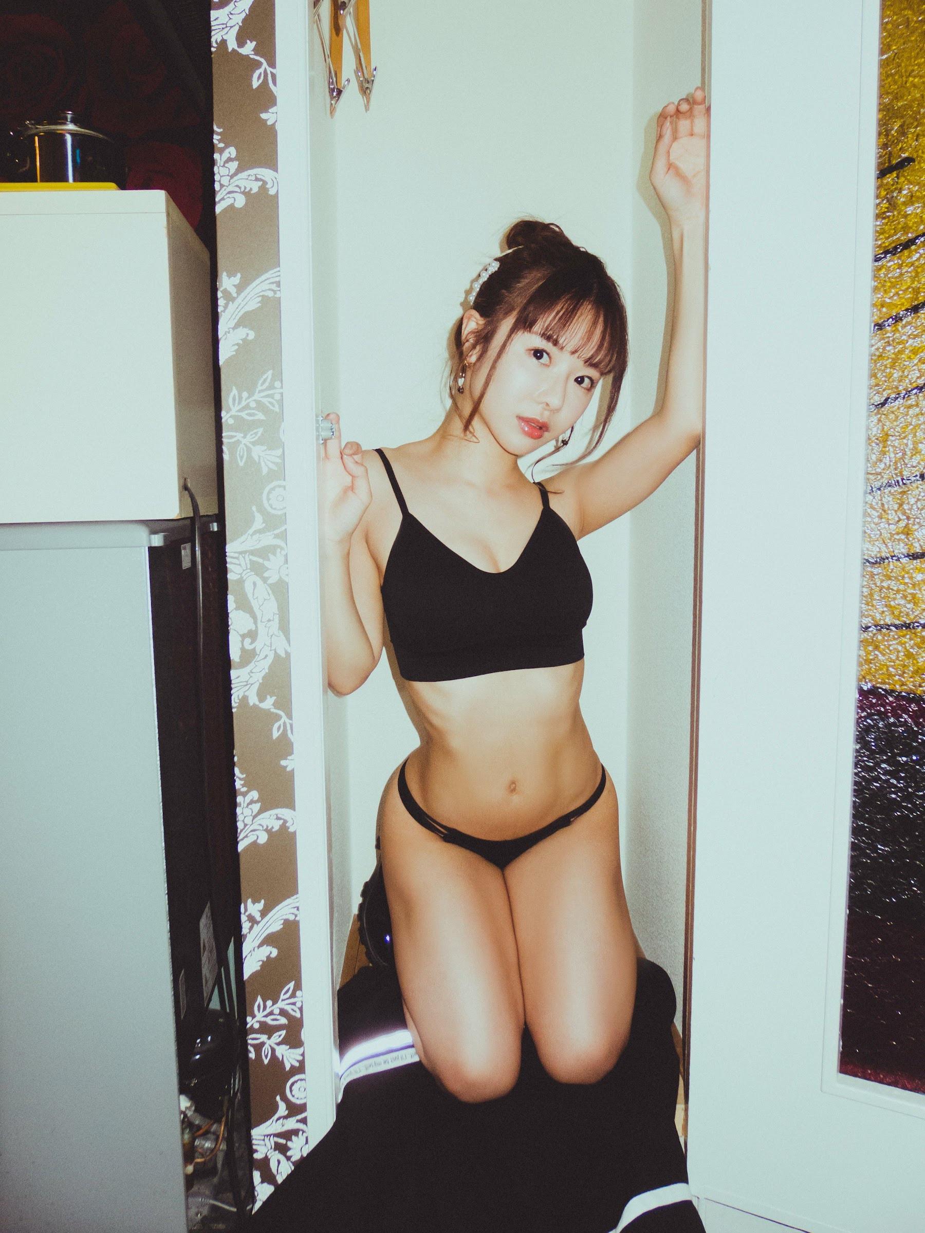 Escape栗山莉緒 130P