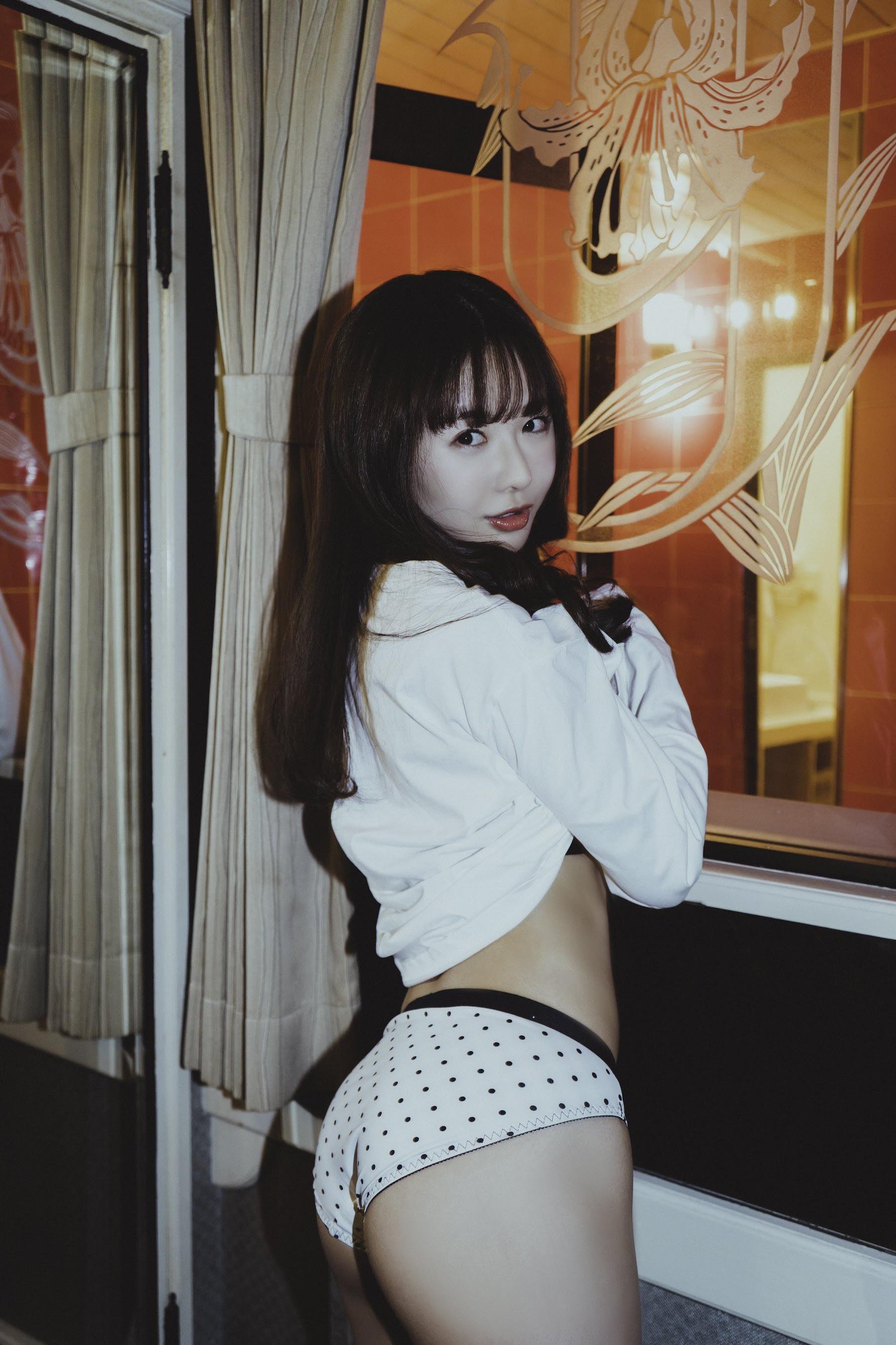 Escape栗山莉緒 130P