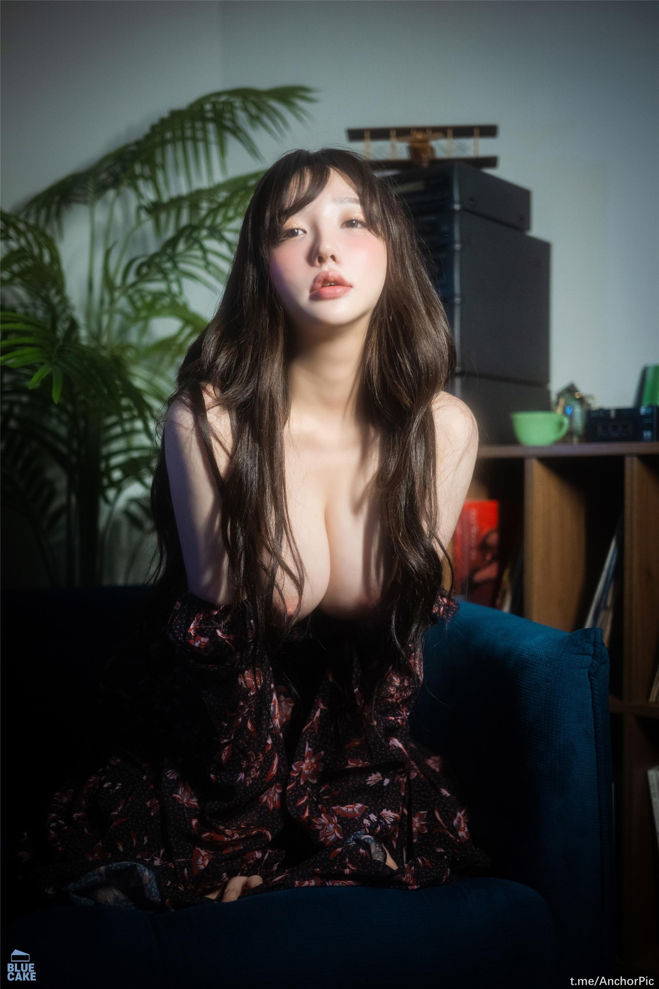 BLUECAKE] Son Ye-eun - Nothing RED+ 91P