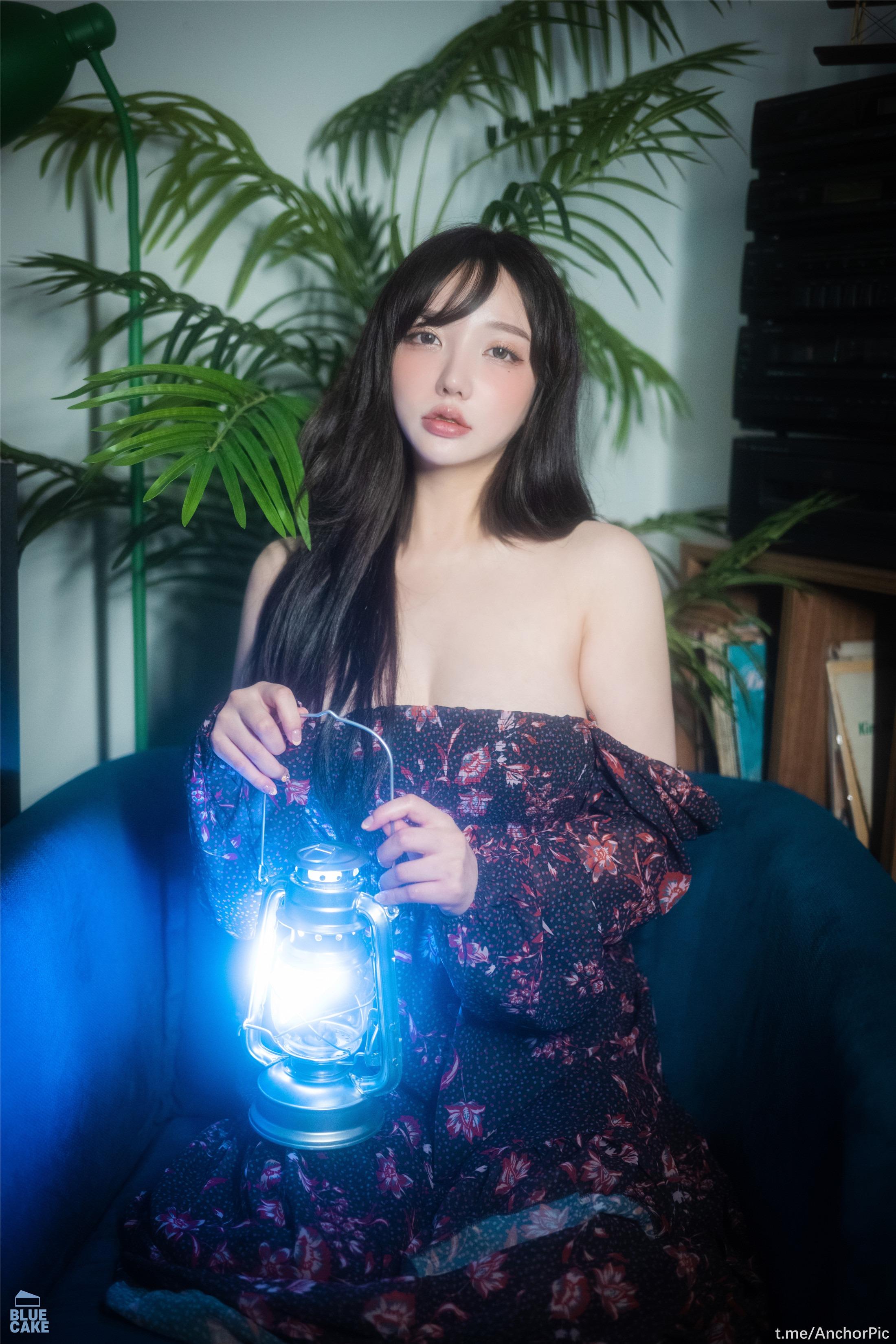 BLUECAKE] Son Ye-eun - Nothing RED+ 91P