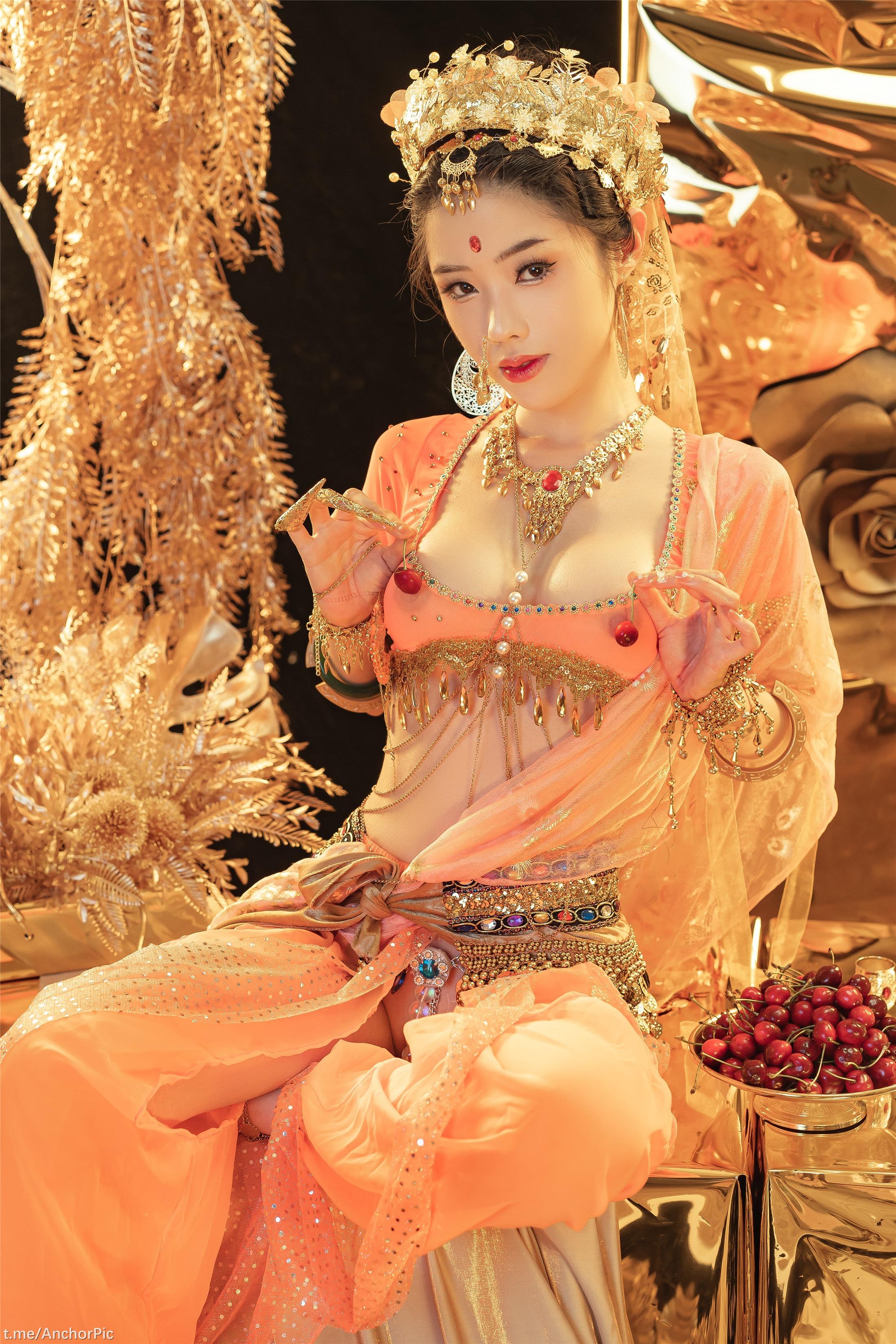Miao Xiao Ji và Hợp kim Titan TiTi - Cô gái Thiên Trúc 168P