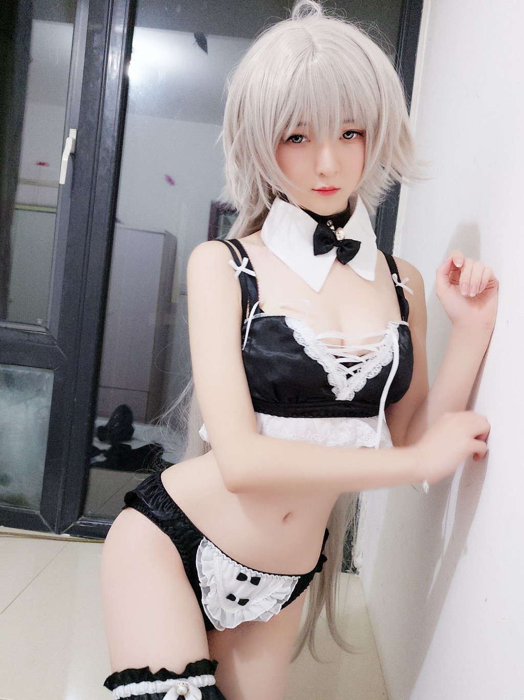 COSER Yi Xiao Yang Ze "Hestias + Black Rabbit + Private Photo" [Cosplay Beauty] Photobook [41P