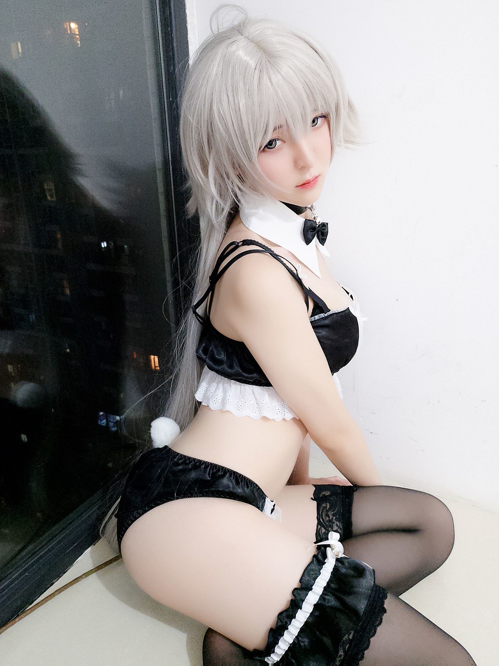 COSER Yi Xiao Yang Ze "Hestias + Black Rabbit + Private Photo" [Cosplay Beauty] Photobook [41P