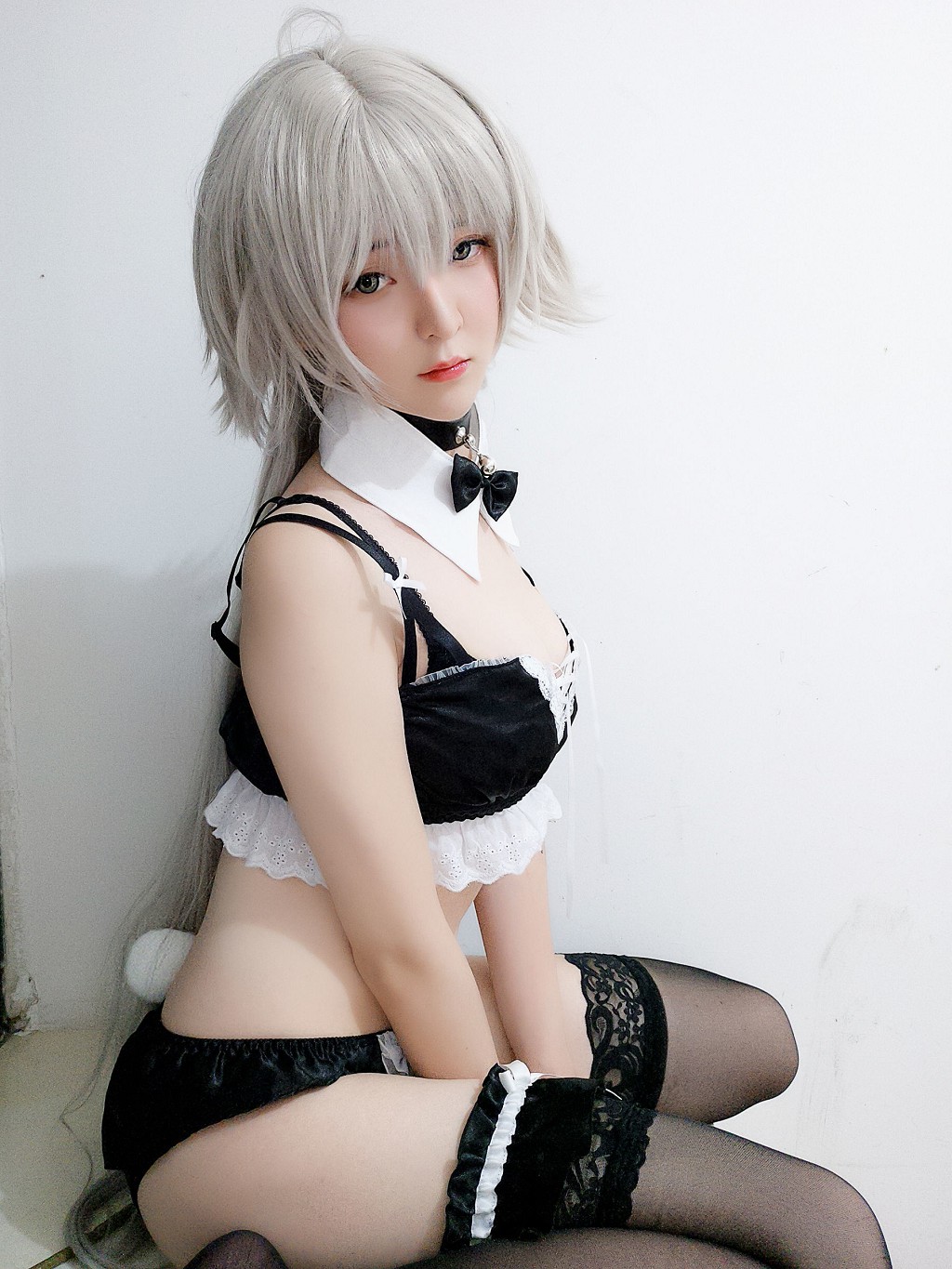 COSER Yi Xiao Yang Ze "Hestias + Black Rabbit + Private Photo" [Cosplay Beauty] Photobook [41P