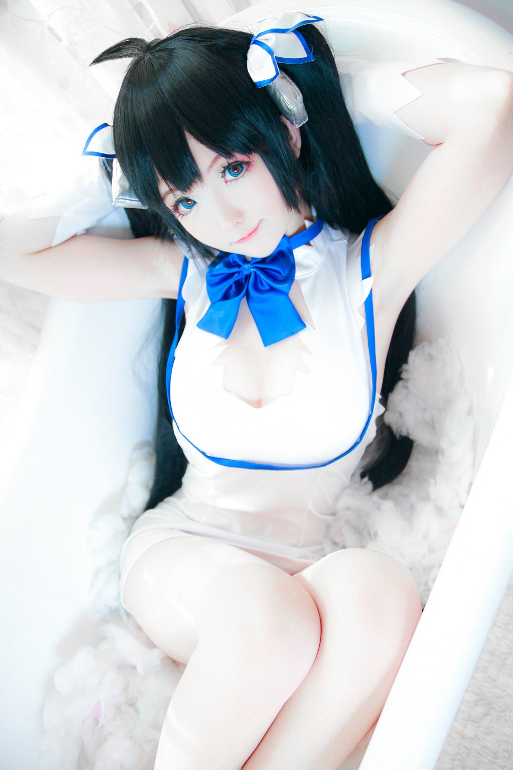 COSER Yi Xiao Yang Ze "Hestias + Black Rabbit + Private Photo" [Cosplay Beauty] Photobook [41P