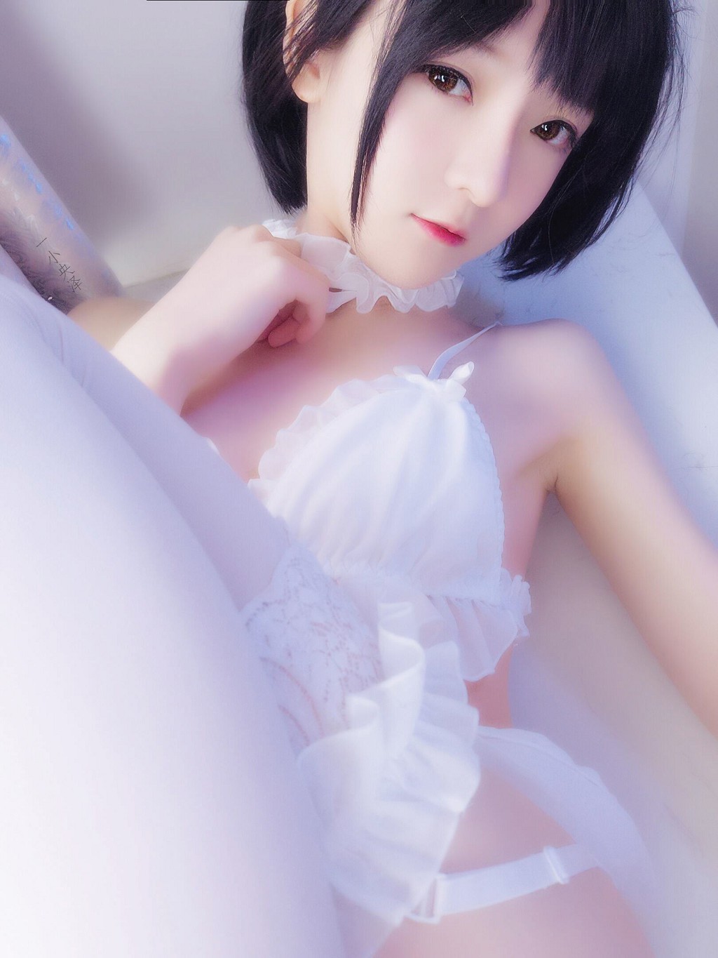 COSER一小央澤《赫提亞斯+黑兔+私攝》 [Cosplay美女] 寫真集[41P