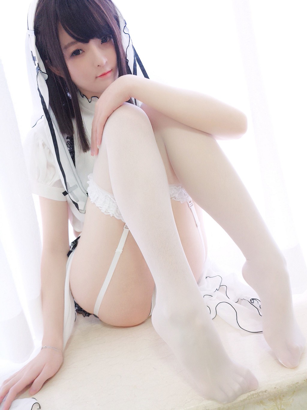 一小央澤《白修女》 [Cosplay福利] 寫真集[32P