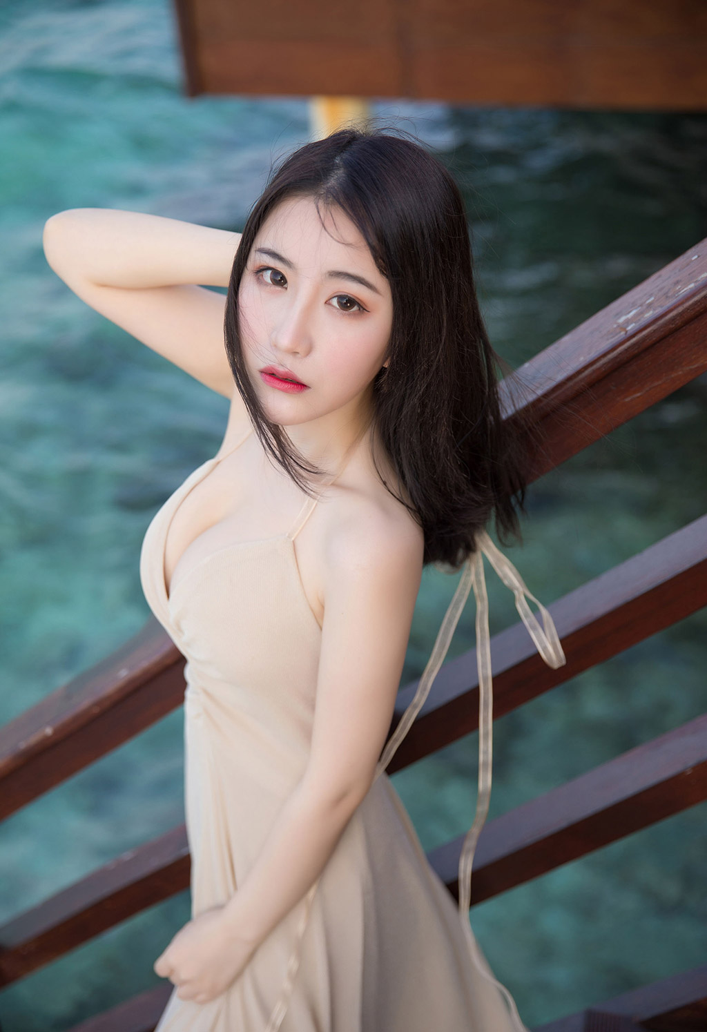 Fei Yue Ying Cherry's Enchanting Bathroom Wet Body Series