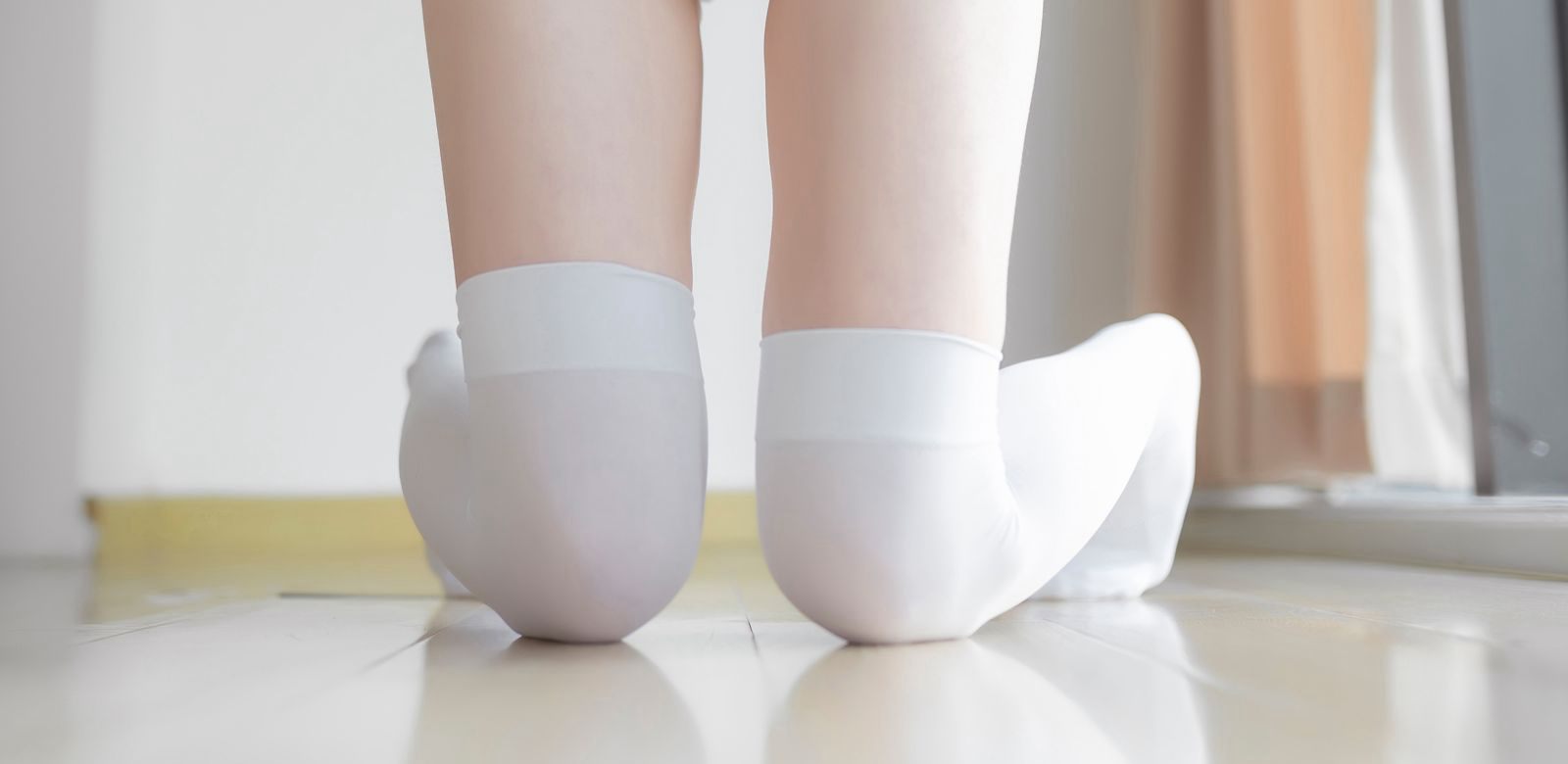 Large-scale JK white silk super dirty Cosplay fan service temptation white stockings images