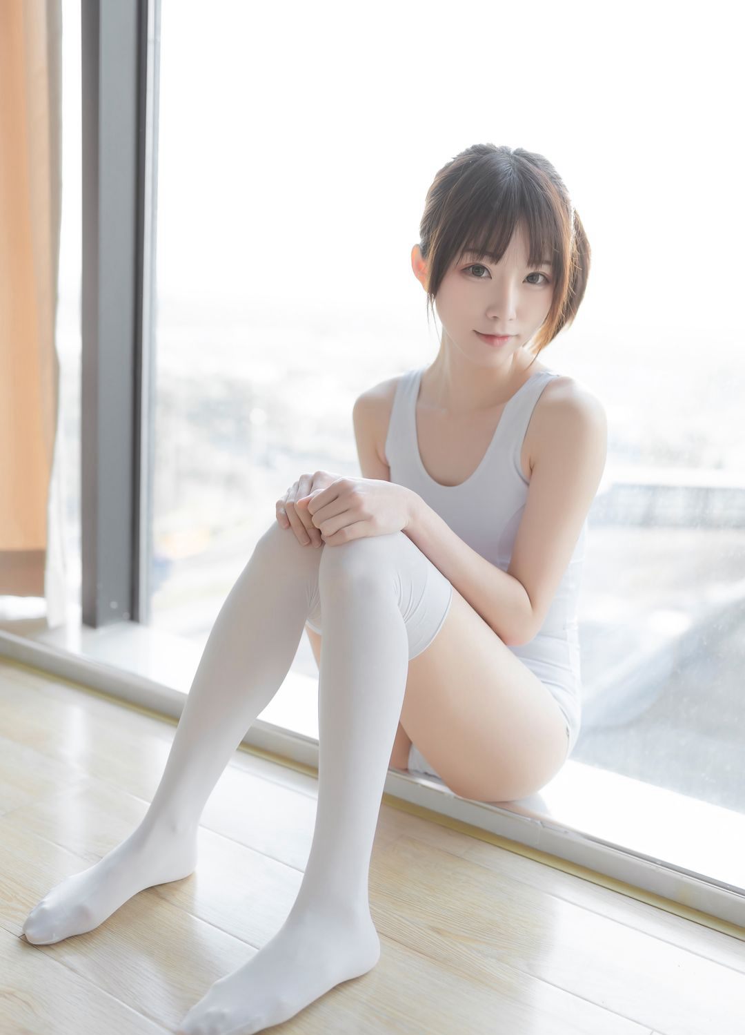 Large-scale JK white silk super dirty Cosplay fan service temptation white stockings images