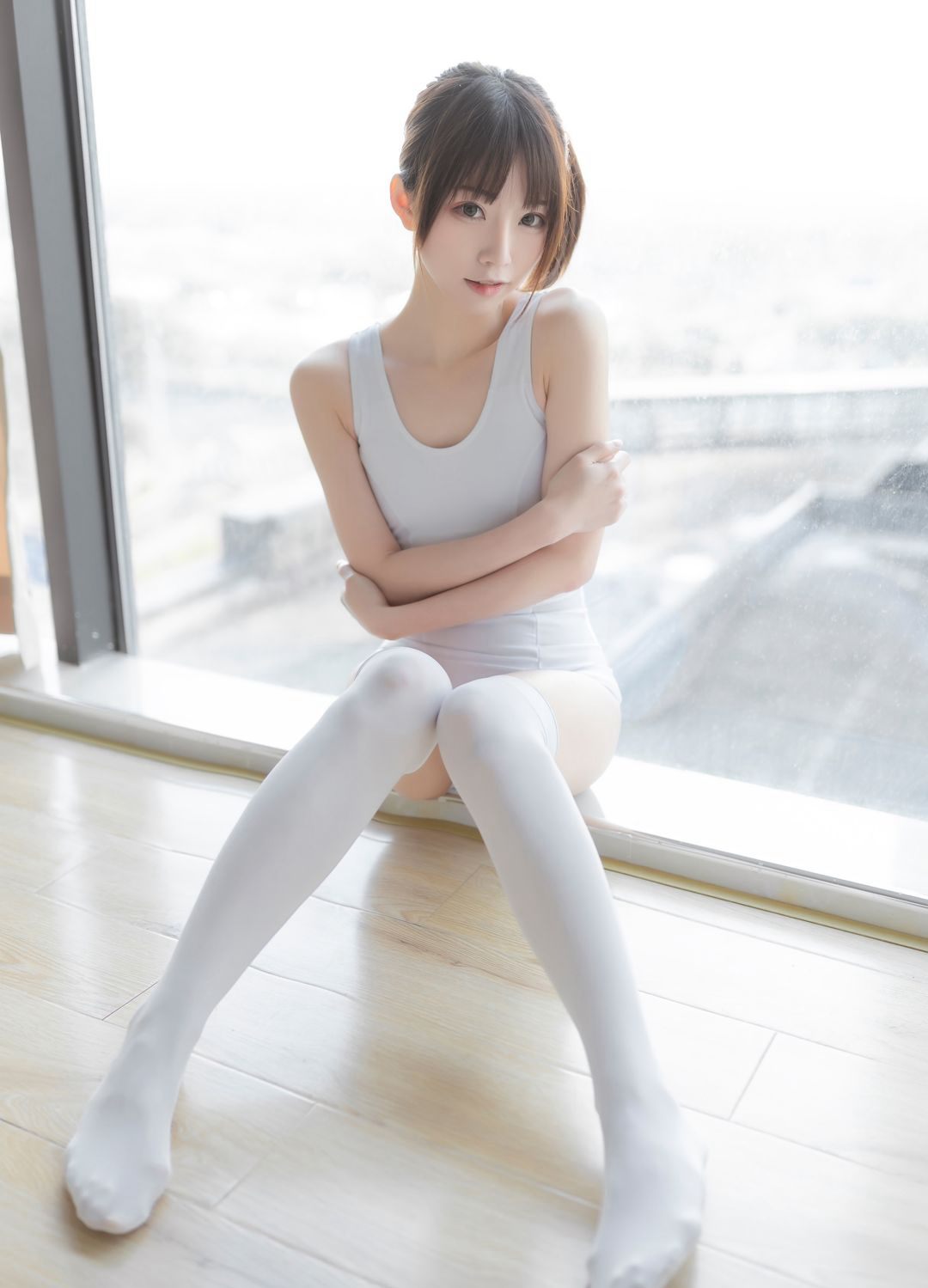 Hình ảnh Cosplay JK trắng tơ siêu dơ phúc lợi quyến rũ tất trắng tơ.