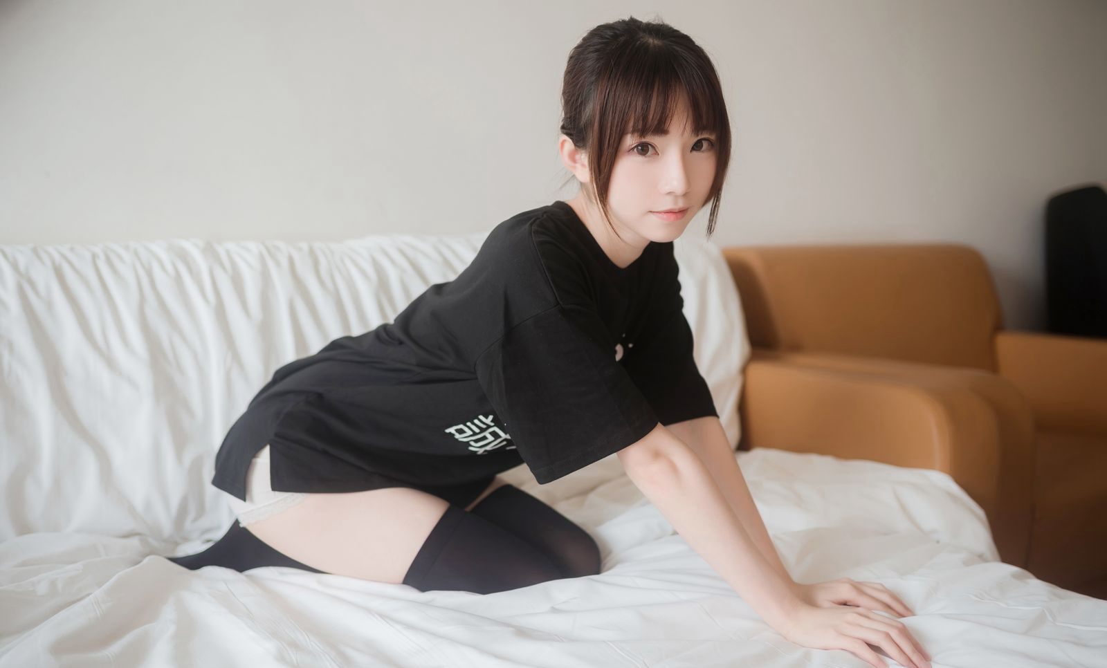 JK制服美女性感黑色過膝襪Cosplay大尺度圖片