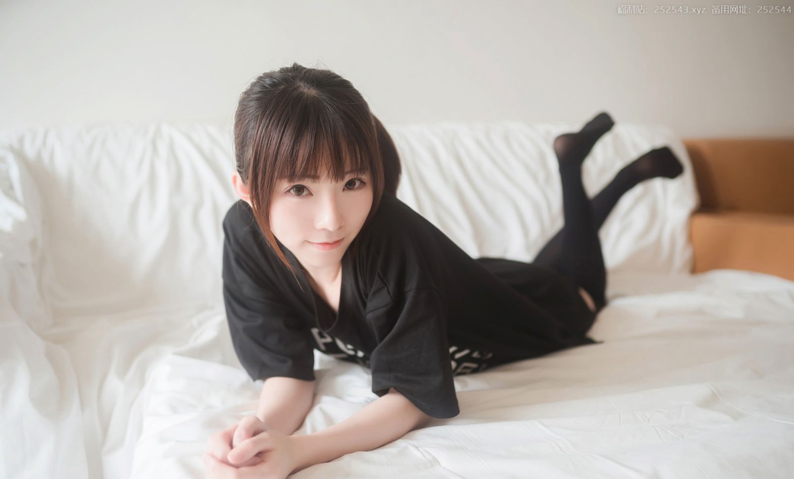 JK制服美女性感黑色過膝襪Cosplay大尺度圖片