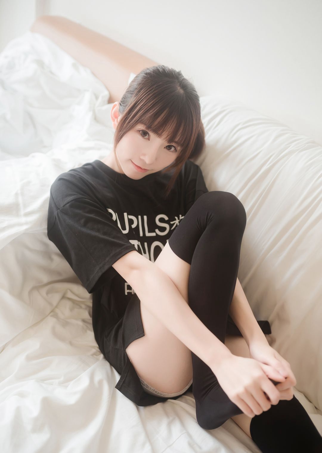JK制服美女性感黑色過膝襪Cosplay大尺度圖片