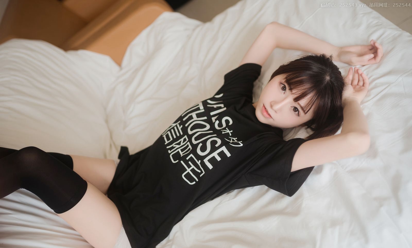 JK制服美女性感黑色過膝襪Cosplay大尺度圖片