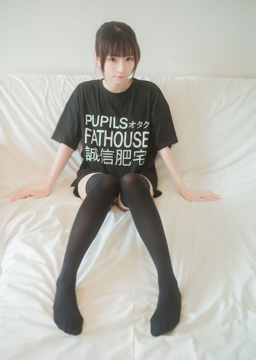 JK制服美女性感黑色過膝襪Cosplay大尺度圖片