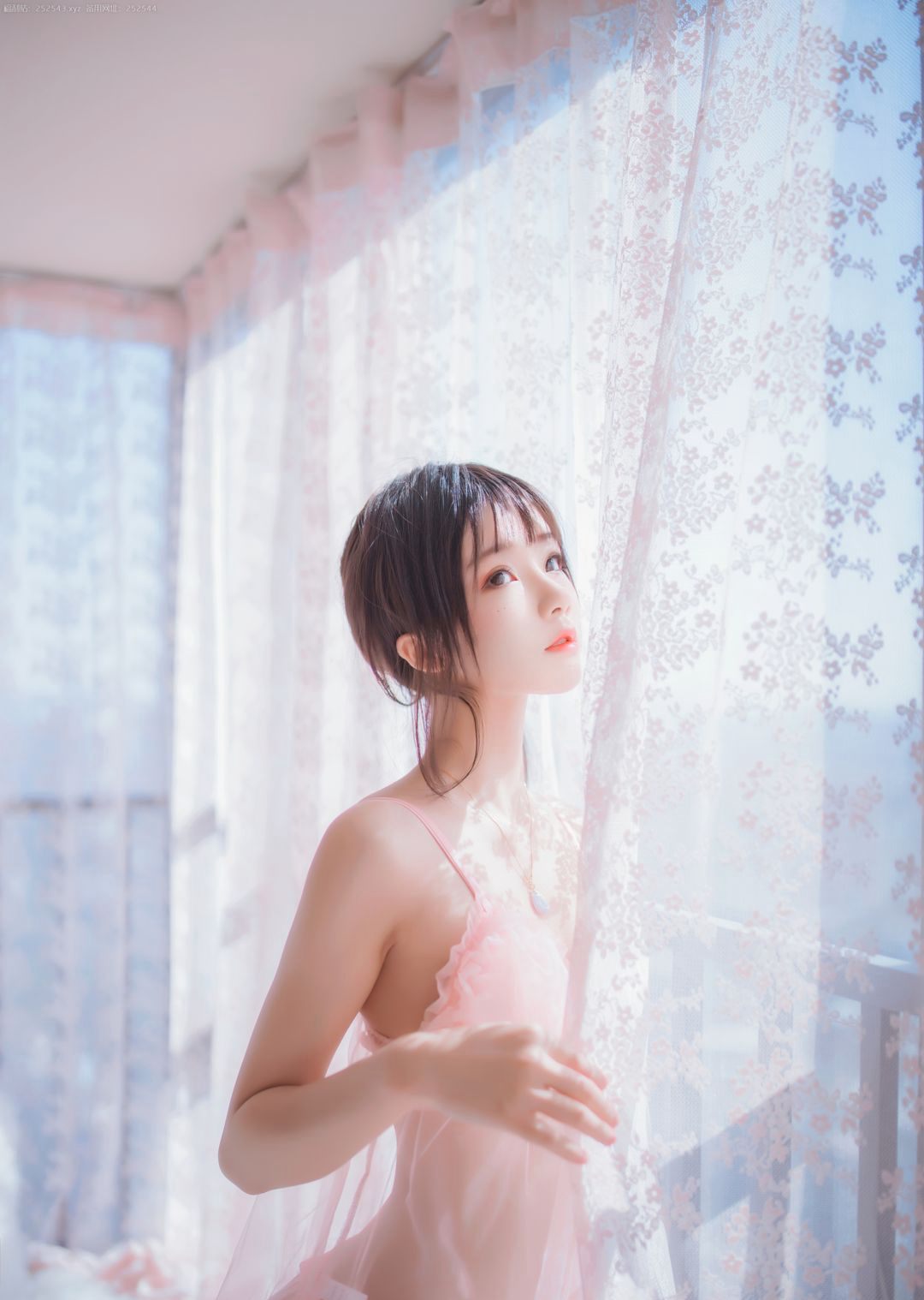 性感粉嫩的Cosplay美女極品白絲足控森羅財團