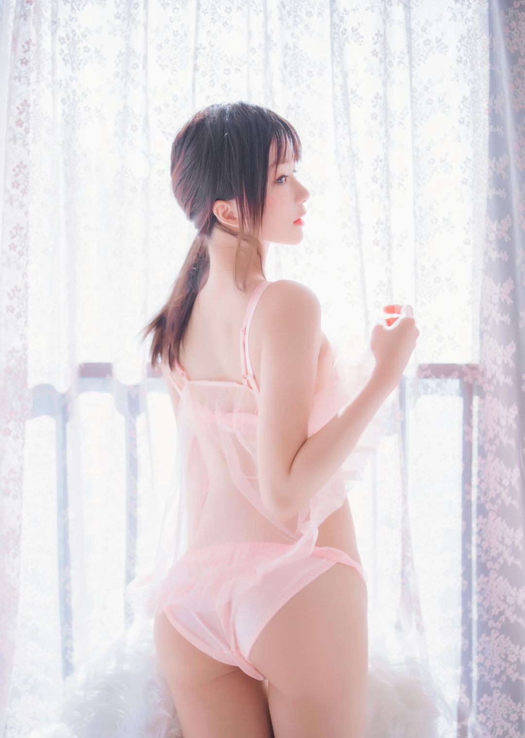 性感粉嫩的Cosplay美女極品白絲足控森羅財團