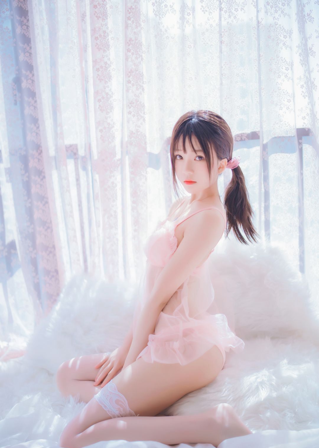 性感粉嫩的Cosplay美女極品白絲足控森羅財團