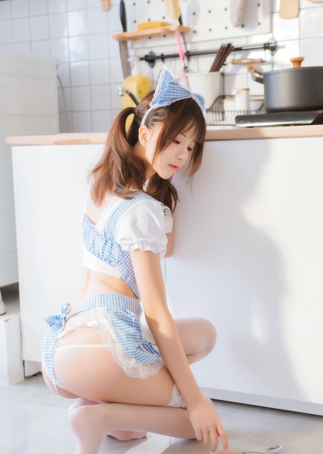 JK白絲襪美腿高顏值嫩白皮膚coser大尺度Cosplay