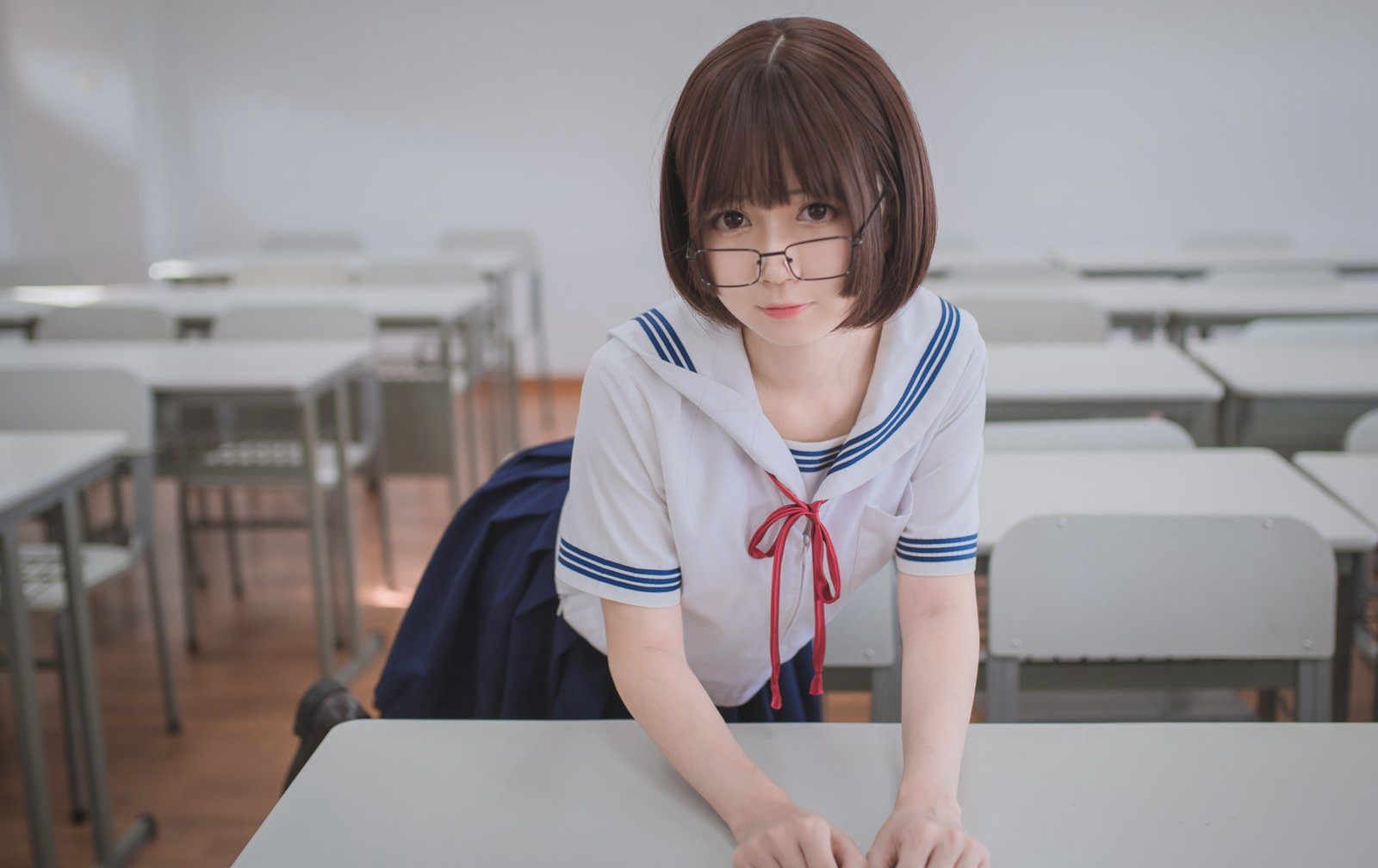 白金2020のシルクストッキング美脚JK制服誘惑ミニスカート黒ストッキング玉足コスプレ