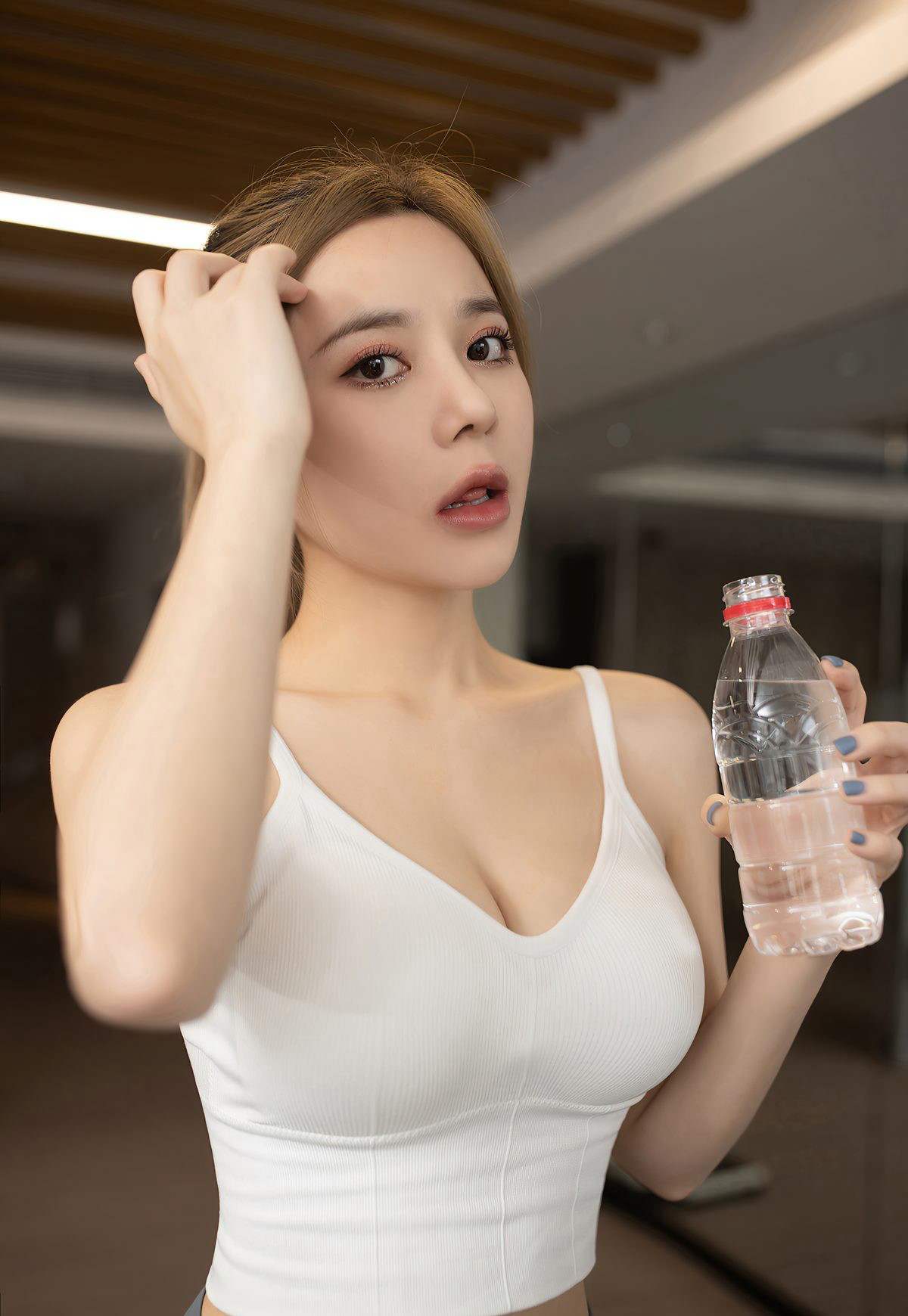 魚子醬菲什超大美胸挺進誘惑健身美少婦大圓臀誘惑圖片