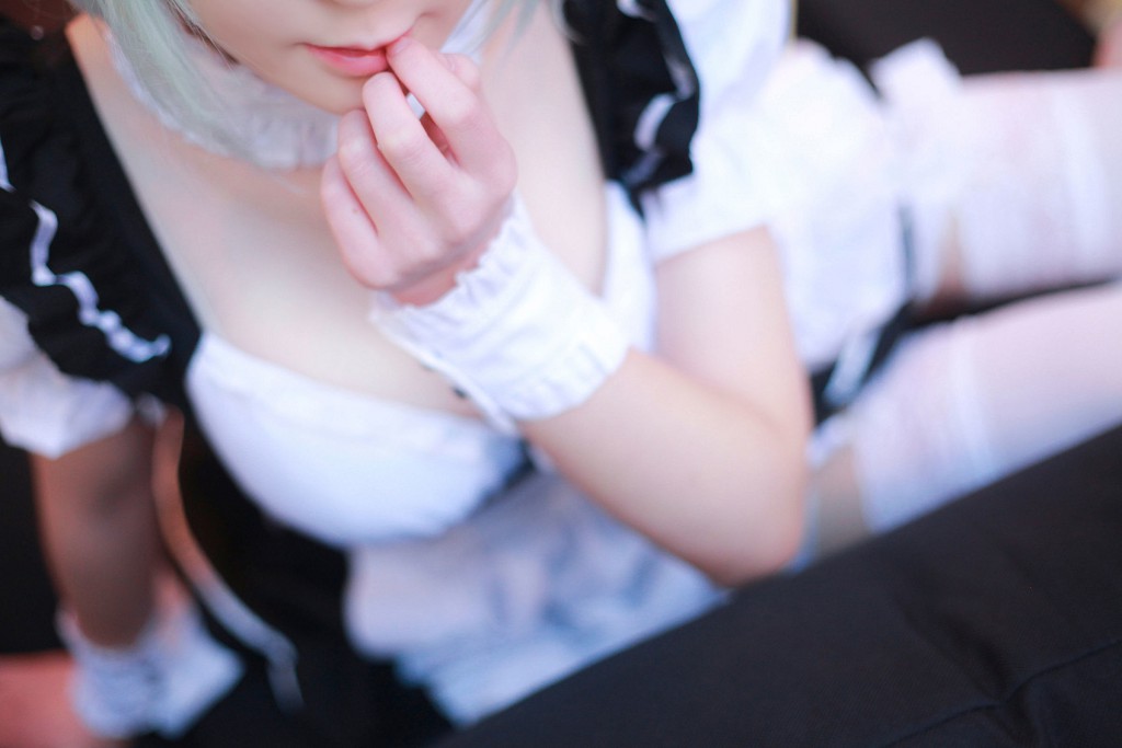 一小央泽《武士刀与水手服 女仆鸢一折纸》 [Cosplay美女] 写真集[31P]