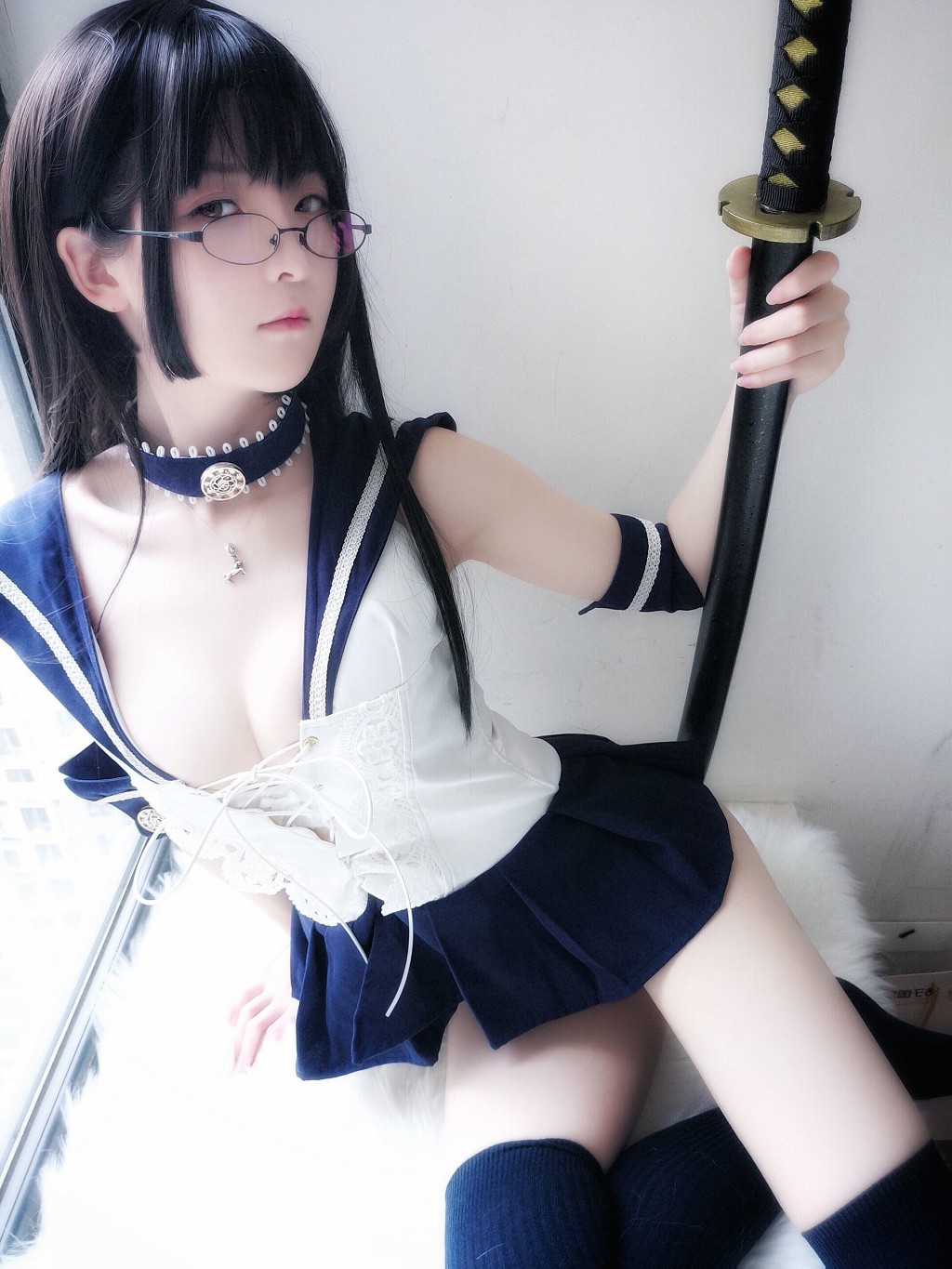 一小央澤《武士刀與水手服 女僕鳶一折紙》 [Cosplay美女] 照片集[31P