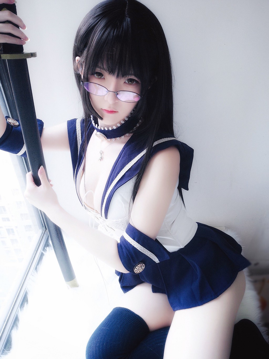 一小央澤《武士刀與水手服 女僕鳶一折紙》 [Cosplay美女] 照片集[31P