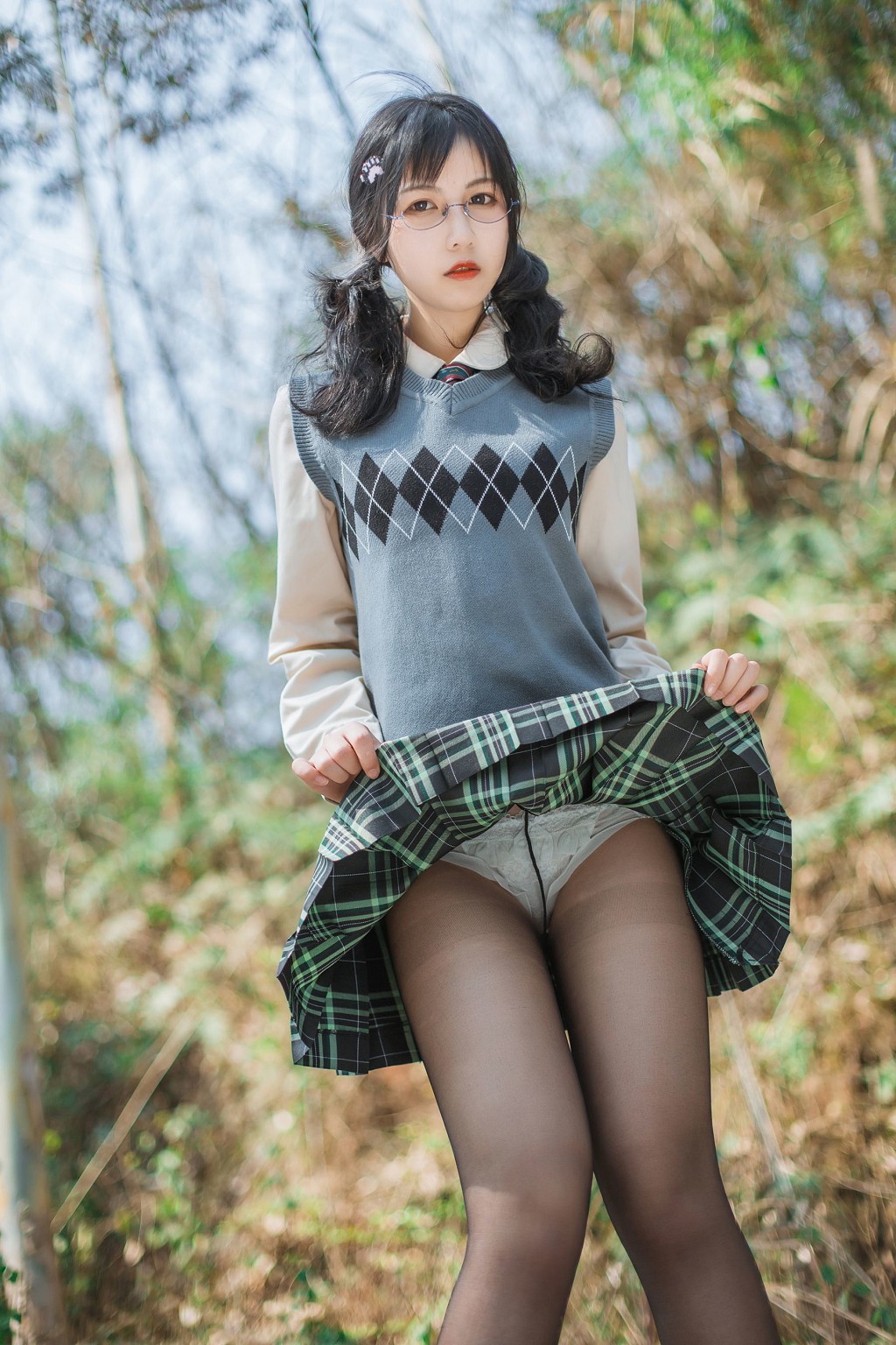 COSER Miss Zhu Yue Su 'Country Road' [Cosplay Beautiful Girl] Photobook [45P
