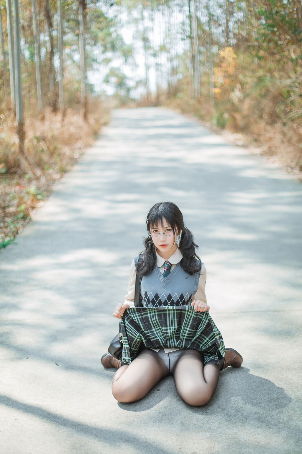COSER Miss Zhu Yue Su 'Country Road' [Cosplay Beautiful Girl] Photobook [45P