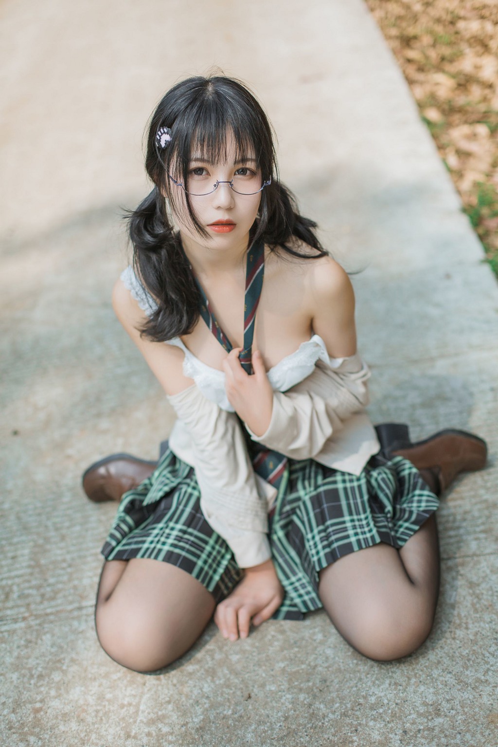 COSER Miss Zhu Yue Su 'Country Road' [Cosplay Beautiful Girl] Photobook [45P