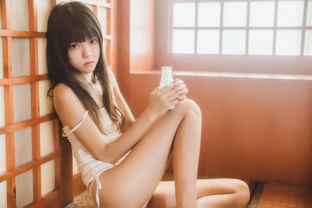 桜桃喵《小背心から水手服へ》 [ロリコス] 写真集[144P