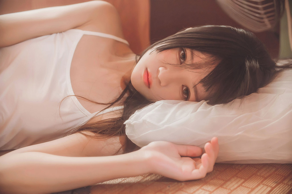 Sakurato Meow 'Small Vest to Sailor Suit' [ belle ta Cosplay] Photo Book [144P