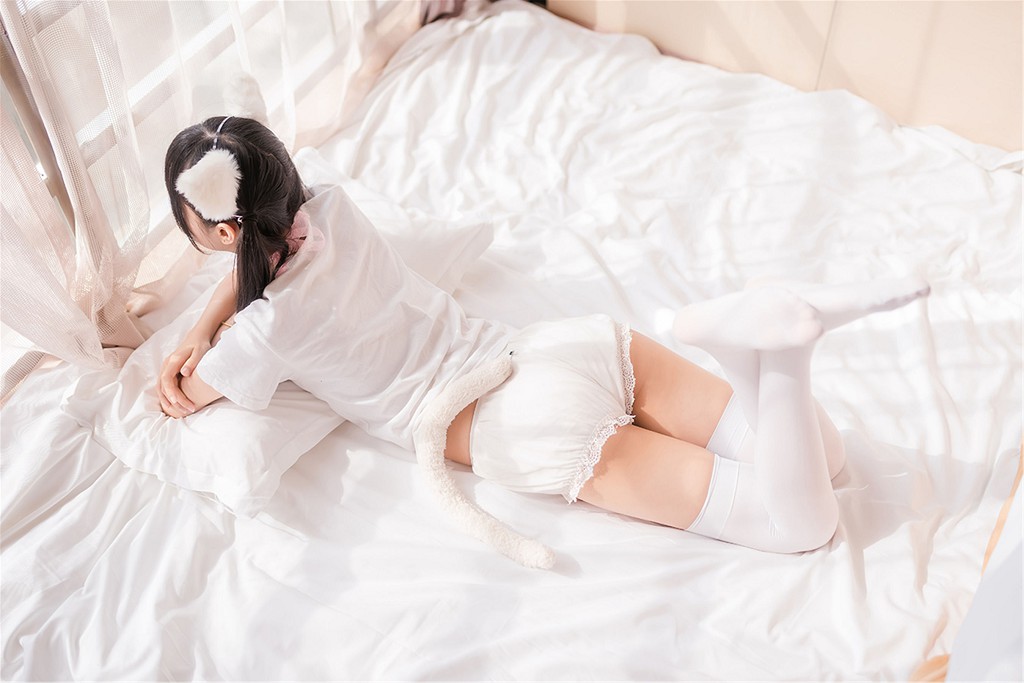 木綿綿OwO《貓系少女》 [Cosplay福利] 寫真集[51P