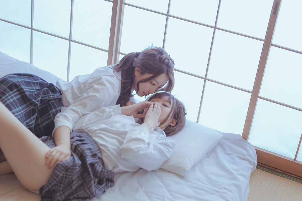 黑川《愛宕泳衣 JK百合》 [Cosplay美少女] 写真集[35P