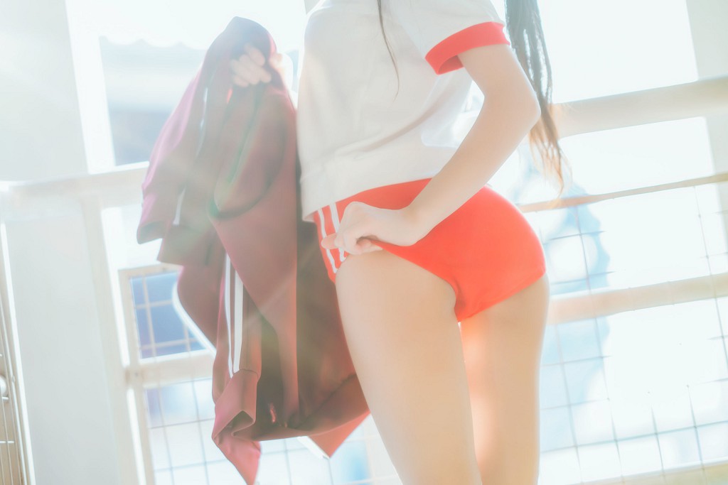 桜桃喵《赤い体操服》 [コスプレ美女] 写真集[44P