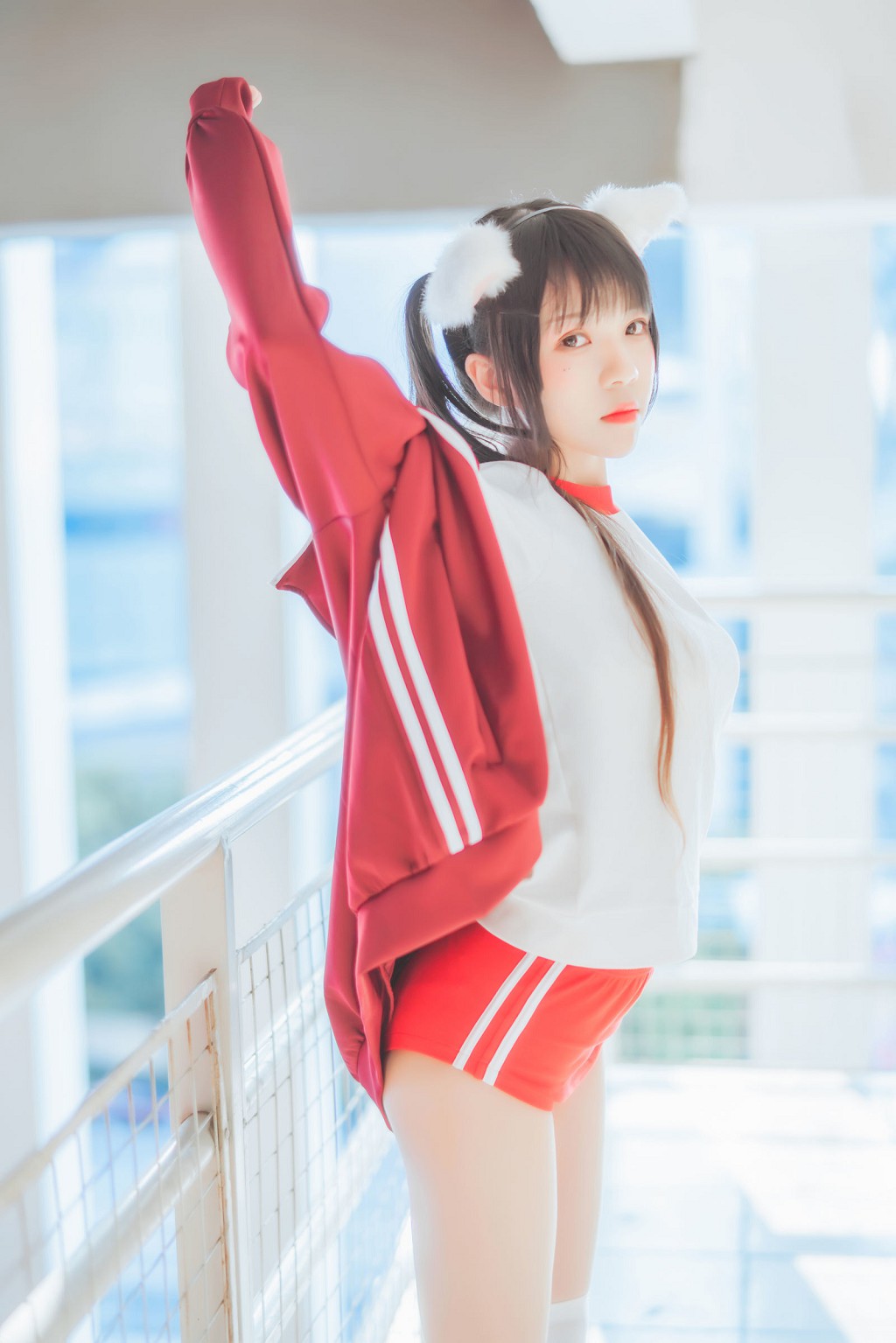 Sakurato Meow "Red Gymnastics Uniform" [Cosplay Beauty] Photobook [44P