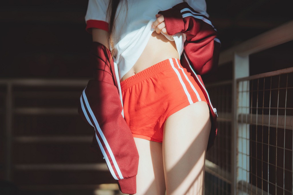 桜桃喵《赤い体操服》 [コスプレ美女] 写真集[44P