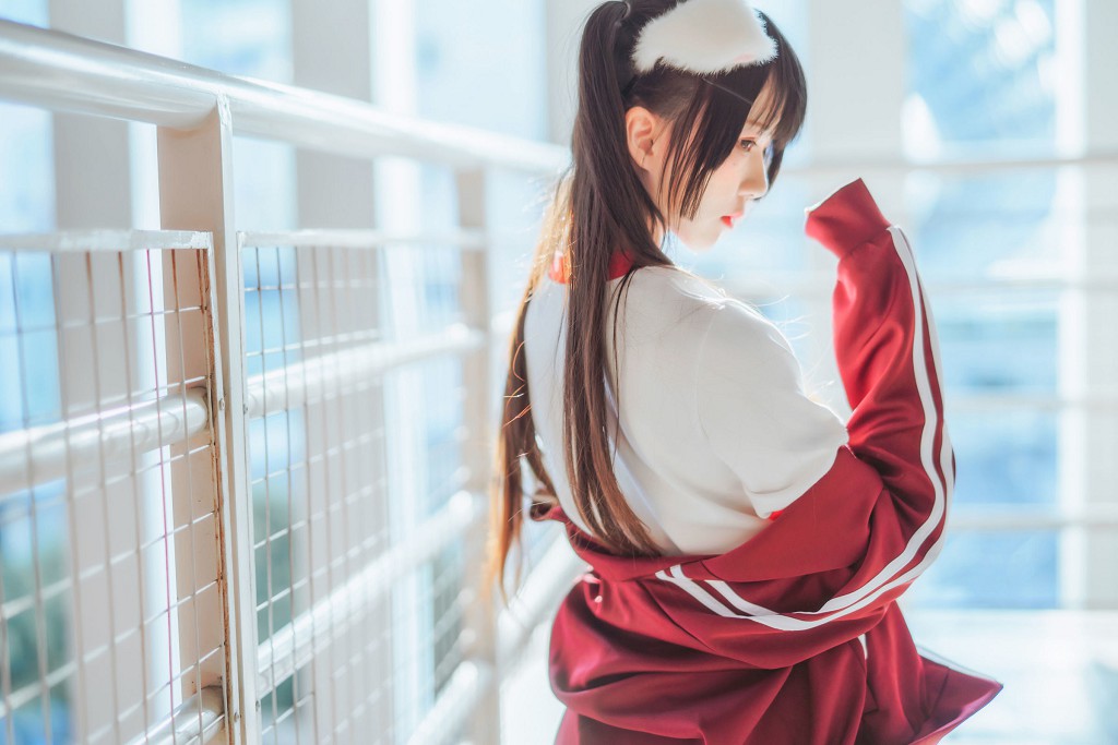 桜桃喵《赤い体操服》 [コスプレ美女] 写真集[44P