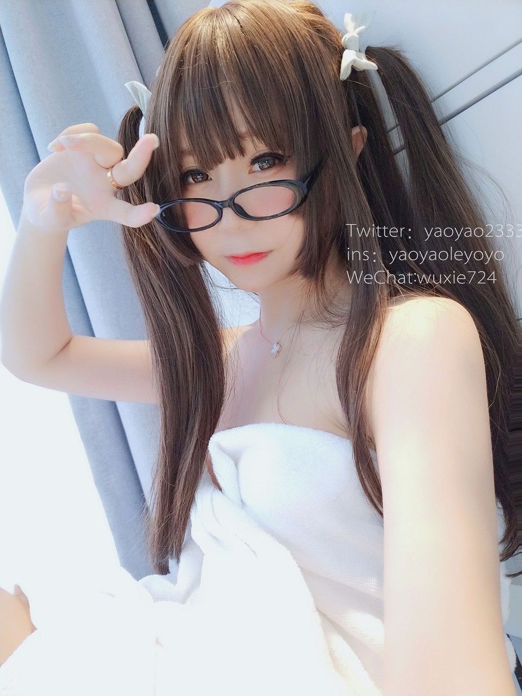Yaoyao Le yoyo "Bath Towel Charm" [Cosplay Welfare] Photobook [46P