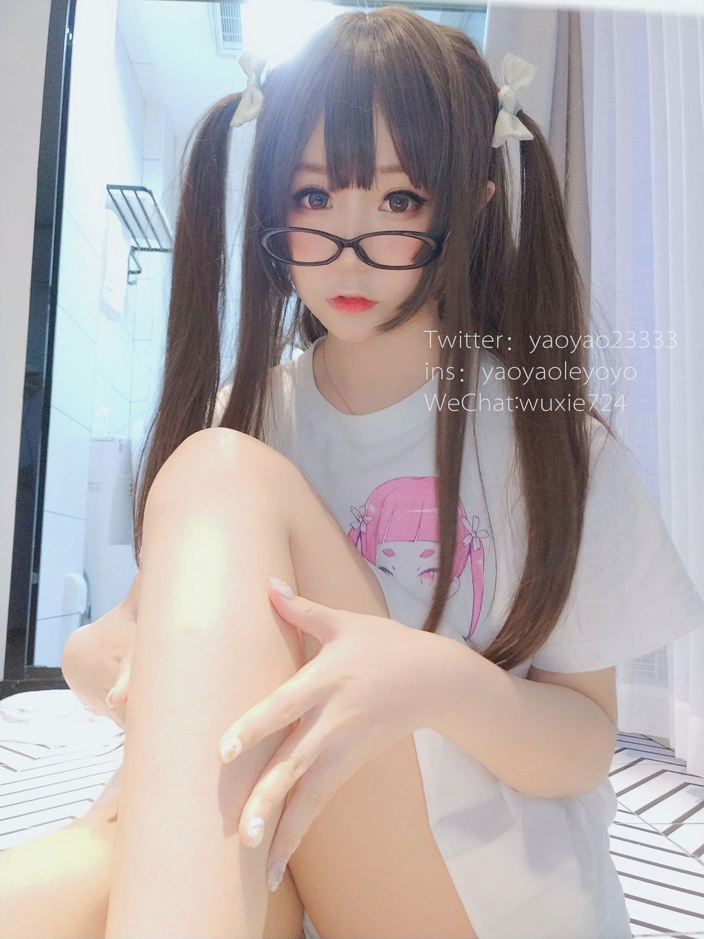 Yao Yao Le Yoyo: Phong Cách Khăn Tắm [Cosplay Phúc Lợi] Tập Ảnh [46P