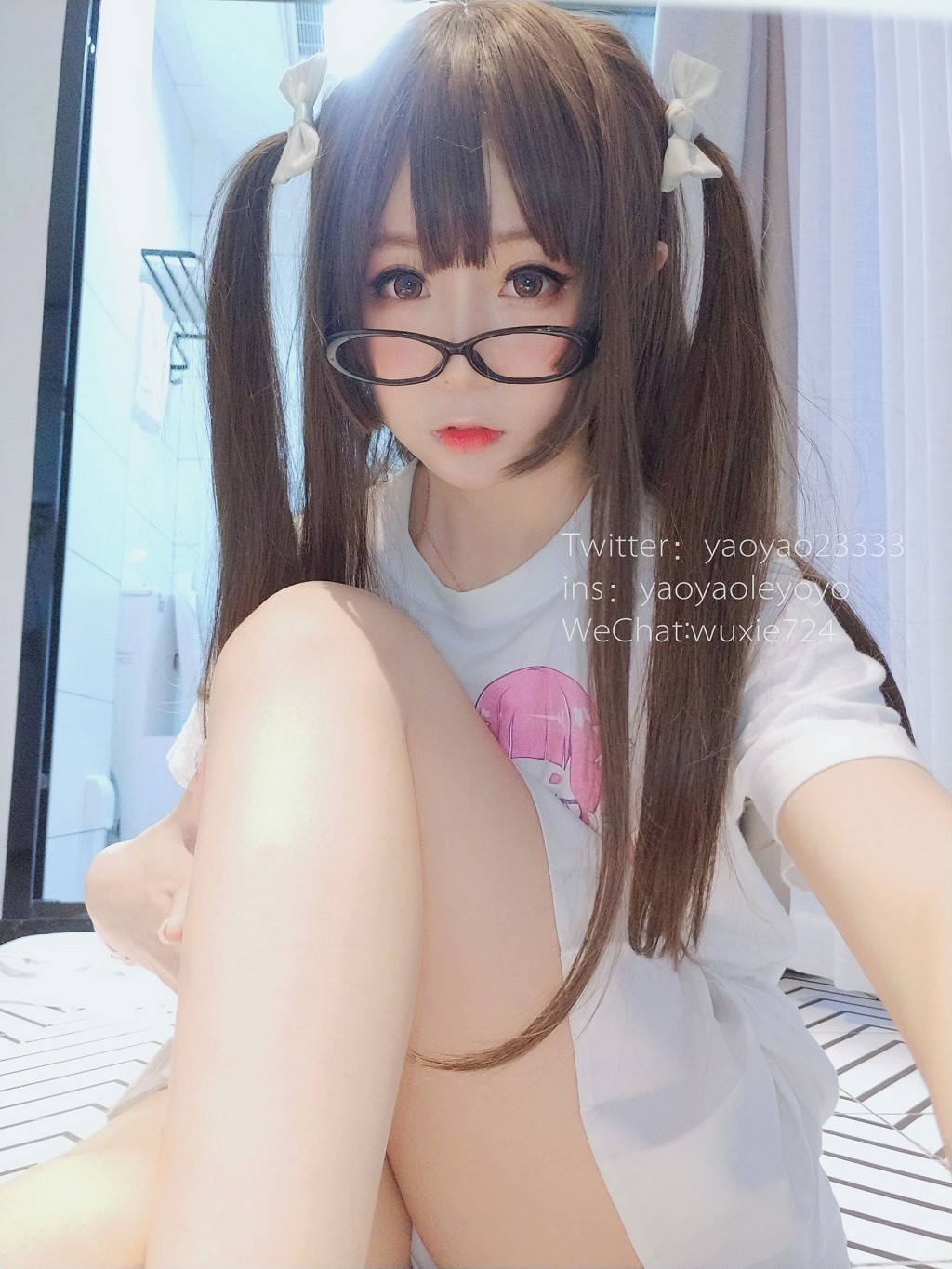 Yao Yao Le Yoyo: Phong Cách Khăn Tắm [Cosplay Phúc Lợi] Tập Ảnh [46P